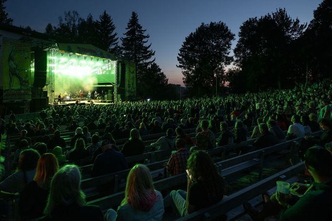 David Koller s kapelou na hudebním festivalu Trutnoff.