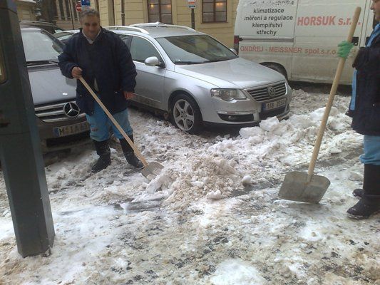 Úklid sněhu v Praze