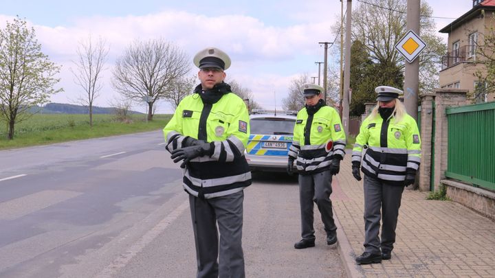 Policisté ve velkém měřili rychlost aut. Dvě třetiny hříšníků rychlost překročily