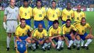 Brazilská fotbalová reprezentace v roce 1997: Taffarel, Aldair, Marcelo Goncalvez, Cafu, Flavio Conceicao, Roberto Carlos, Dunga, Romario, Leonardo, Denilson a Ronaldo.