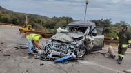 Podle italských médií z auta vylezl sám ještě před příjezdem záchranářů.