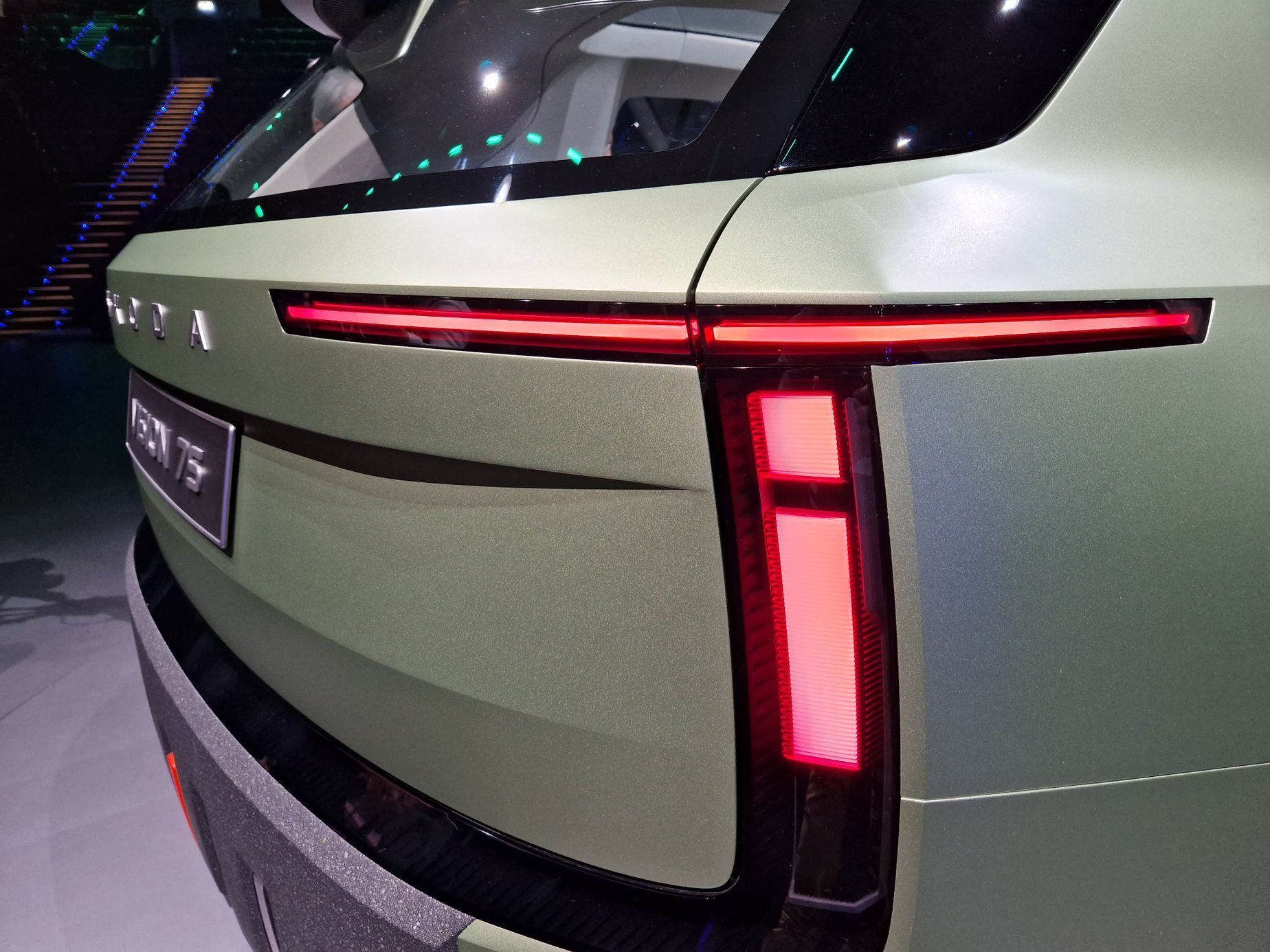 Škoda Vision 7S živě