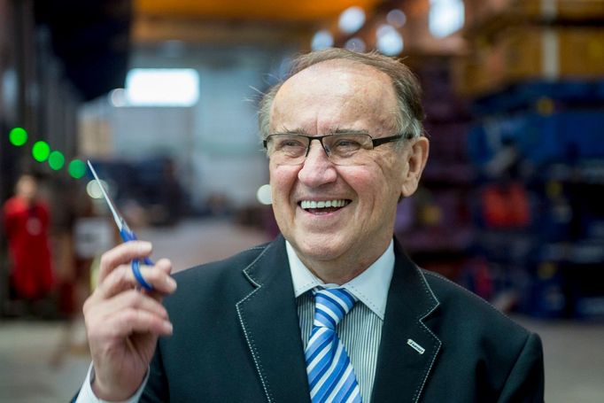 O holding Karsit bojují pozůstalí podnikatele Františka Řípy (na snímku). Celý dědický spor mezi syny z prvního manželství a rodinou macechy skončil u soudu.