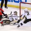 Ottawa Senators vs. Pittsburgh Penguins (Vokoun inkasuje)