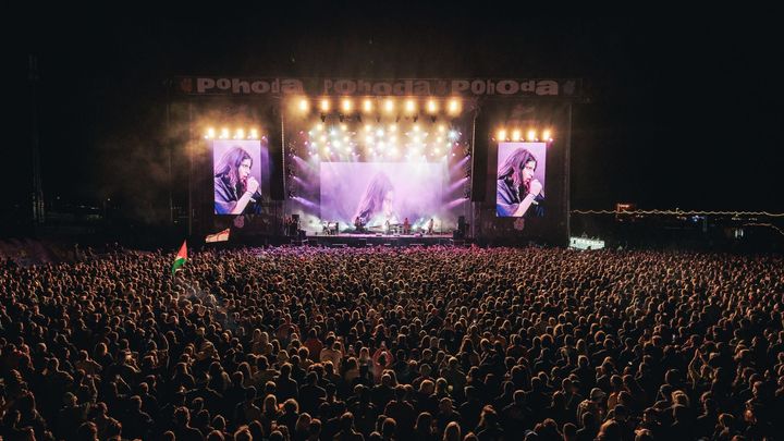 Africký expres nečekaně rozehřál Pohodu. Desítky umělců se domluvily den předem; Zdroj foto: Filip Krajčo