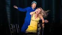 Recenze: Její pastorkyňa v Národním šokuje, nastavuje ale zrcadlo hlavně nám