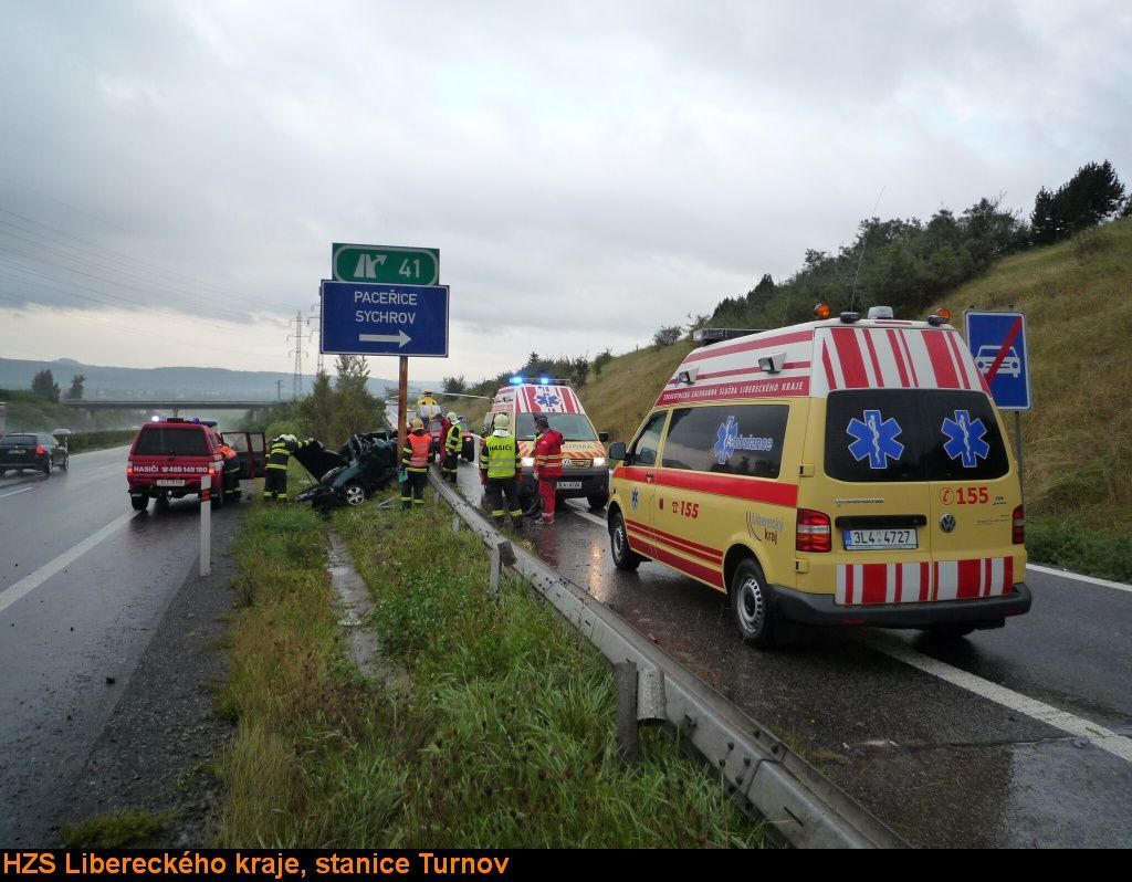 Nehoda Peugeotu 306 u Turnova