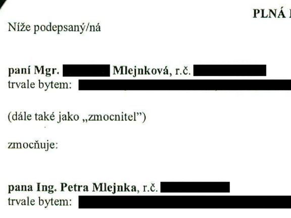 Takto jsou dostupná rodná čísla, podpisy i bydliště šéfa rozvědky a jeho ženy. Aktuálně.cz údaje začernilo.