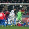 LM, Plzeň - Bayern: Manuel Neuer v akci