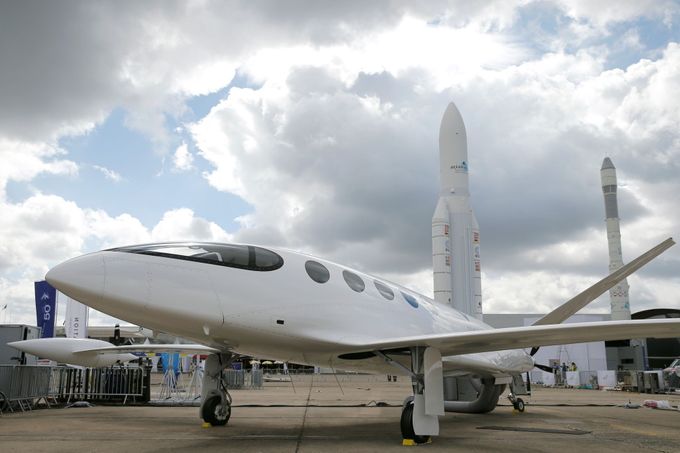 Izraelský výrobce Eviation Aircraft na aerosalonu u Paříže představil své elektrické letadlo pojmenované Alice.
