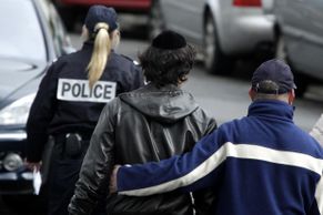 Střelec útočil u židovské školy ve francouzském Toulouse