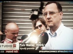 Petr Nečas vyzvedl Janu Nagyovou v Ostravě z vazby