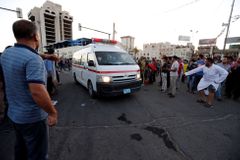 Protivládní protesty v Iráku zanechaly čtyři mrtvé a 90 zraněných