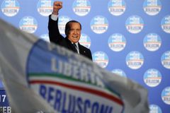 Zachráníme Itálii. Berlusconiho partaj vtrhne na pláže
