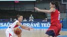 Basketbal, ČR-USA: Kateřina Bartoňová - Sue Birdová