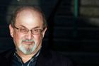 Rushdieho paměti mají nominaci na prestižní cenu