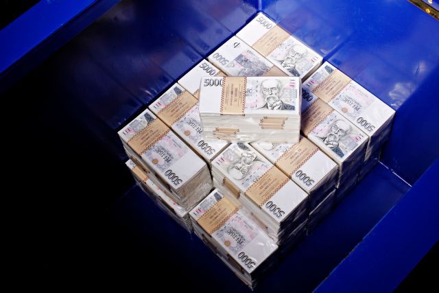Milion korun v bankovkách