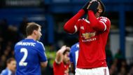 Chelsea však stále zůstává v druhé polovině tabulky, po 25 kolech jí patří 13. místo. Manchester United je pátý, s šestibodovou ztrátou na svého městského rivala City.