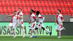 Slávistická radost v zápase 30. kola F:L Slavia - Plzeň