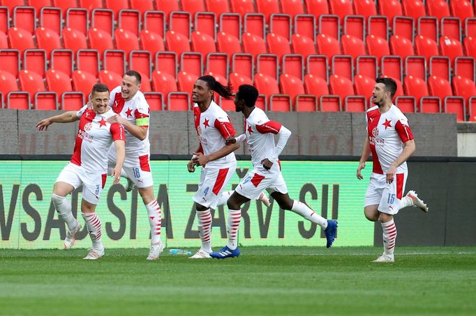 Slávistická radost v zápase 30. kola F:L Slavia - Plzeň