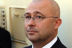 Policie obvinila šéfa Tatry, svědčí proti němu Barták