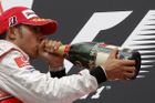 Hamilton slaví druhý triumf za sebou, šokoval Piquet