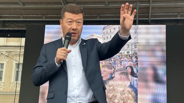 Rozpusťte strany STAN a TOP 09, navrhuje vládě SPD. Argumentuje Dozimetrem; Zdroj foto: Radek Bartoníček