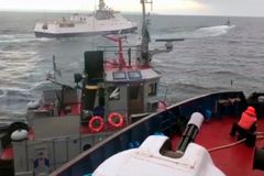 Rusko nám blokuje přístavy, stěžují si Ukrajinci. Zajatí námořníci už jsou v Moskvě