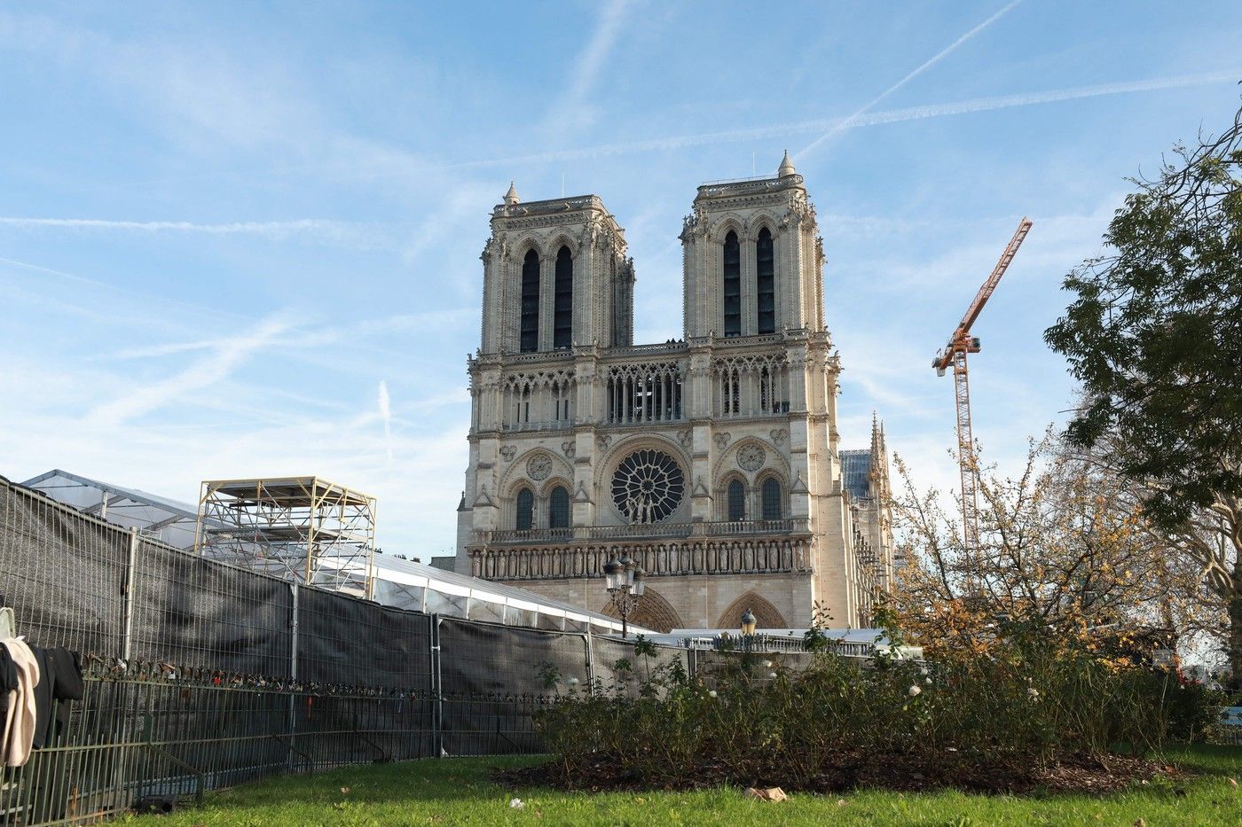 Katedrála Notre-Dame, Notre Dame, Paříž, historie, Zahraničí