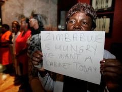 Zimbabweje uprostřed politické, eknomické i humanitární krize