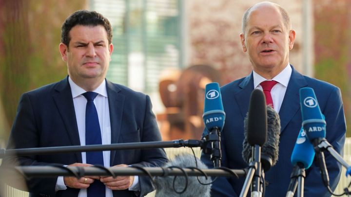 "Jde o respekt." Německá vláda schválila růst minimální hodinové mzdy na 12 eur; Zdroj foto: Reuters