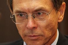 Švejnar: Nabízím otevřenost a nadstranickost
