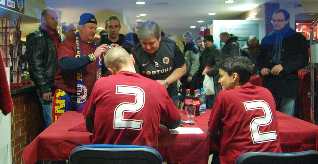 Řepkova autogramiáda na Spartě