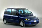 Italské šestimístné auto Fiat Multipla je sice na jednu stranu velebeno pro svoji praktičnost, na druhou stranu hodně potenciálních zákazníků odradil jeho design. Po faceliftu bylo sice auto více konformní, ale nebudilo už vůbec žádné emoce. Další generace už nevznikla.