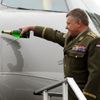 Pavel Štefka křtí nový airbus