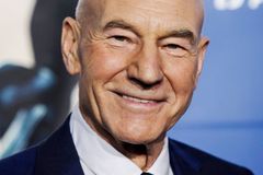 Kapitán ze seriálu Star Trek chce americký pas. Bude s ním bojovat proti Trumpovi