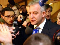 Chorvatský premiér Ivo Sanader po zasedání Evropského parlamentu, kde se 16. března projednávalo zahájení vstupních rozhovorů s Chorvatskem.