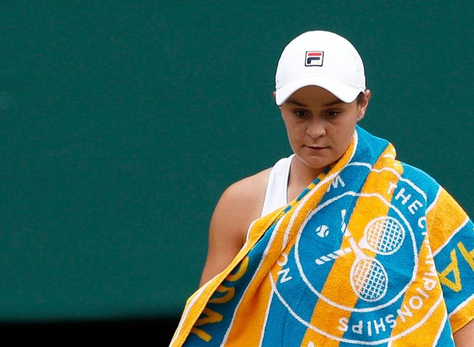 Ashleigh Bartyová ve finále Wimbledonu 2021