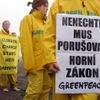 Greenpeace blokují rypadlo