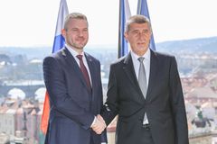 "Bylo by lepší, aby vyhrál Babiš." Slovenský prezident má pár vzkazů pro Prahu