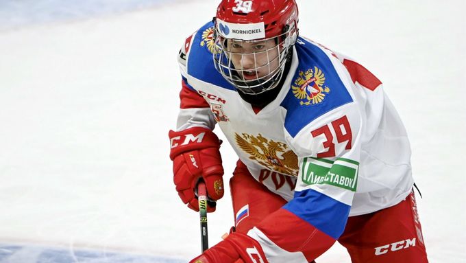 Matvej Mičkov si už v 16 letech zahrál za dospělou reprezentaci Ruska.