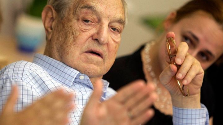 Pandemie může znamenat konec EU, varuje Soros. Pomoc vidí ve věčných dluhopisech