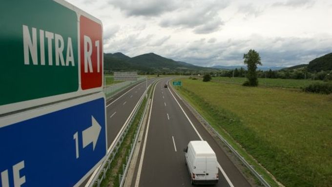 Slovenská R1 živě: je PPP div dálnic, nebo další tunel?