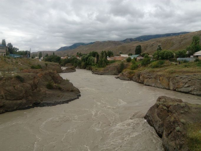 Kyrgyzstán, Naryn, Liglass