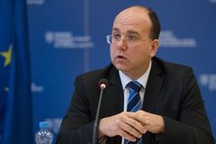 Slovensko zná ministry úřednické vlády. Resort zahraničí povede diplomat Wlachovský