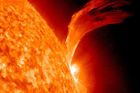 Vědci zaznamenali na Slunci čtyři obrovské erupce