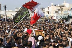 Zásah proti demonstrantům v Bahrajnu byl nepřiměřený