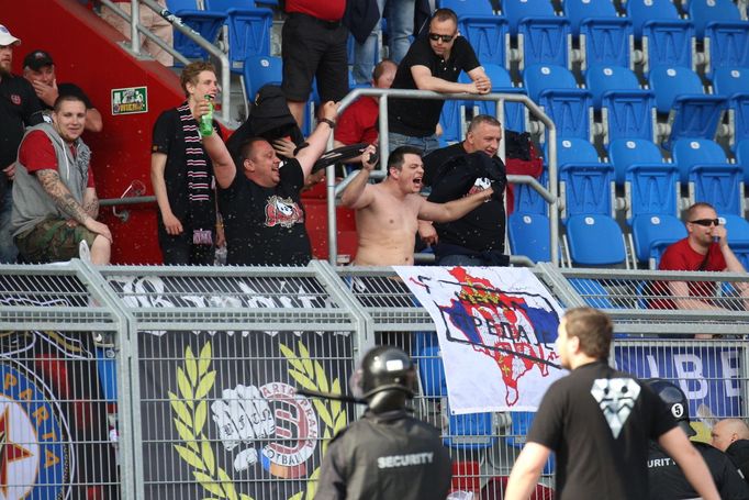 HL, Baník-Sparta: řádění fanoušků Sparty