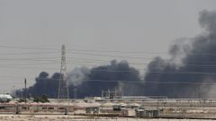 Požár ropných zařízení Saudi Aramco.