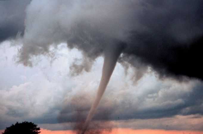 Project Vortex-99. Occluded mesocyclone tornado. Occluded means old circulation on a storm; this tornado was forming while the new circulation was beginning to form the tornadoes which preceeded the F5 Oklahoma City tornado. Photo #3 of sequence. Oklahoma 7 miles south of Anadarko. May 3, 1999. Credit: OAR/ERL/National Severe Storms Laboratory (NSSL).